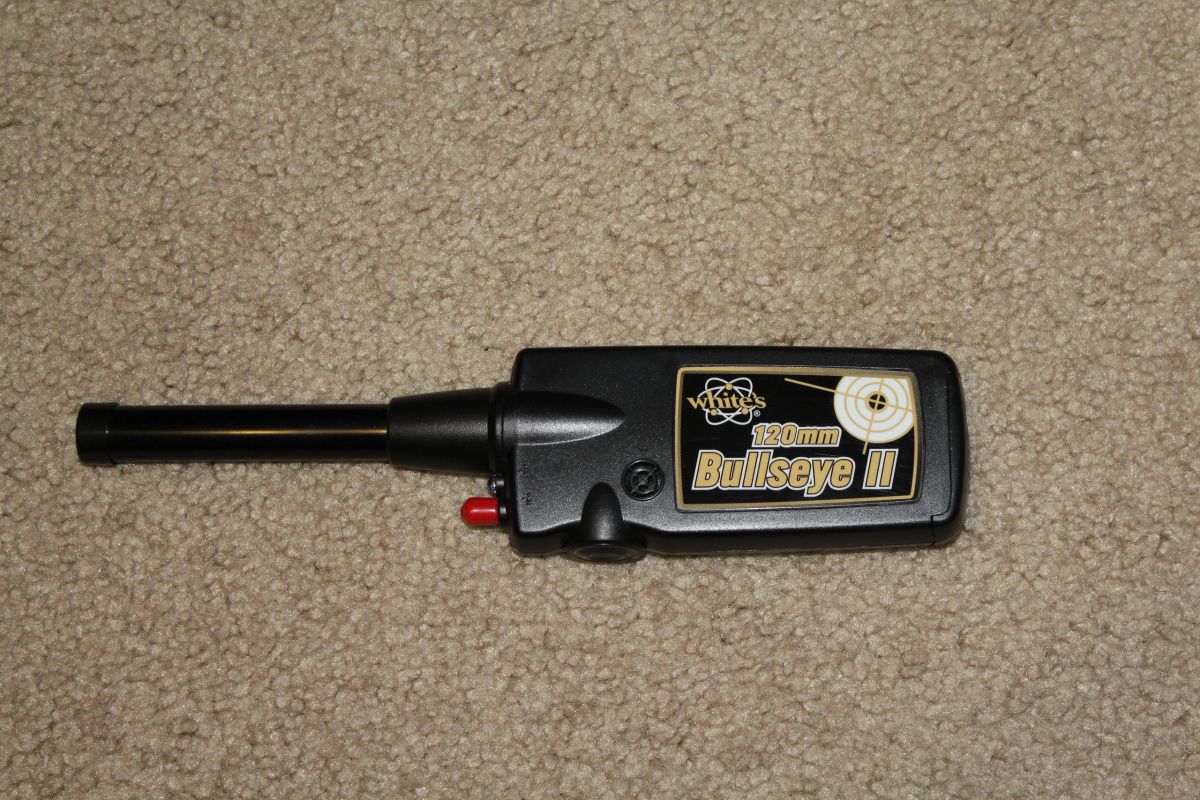thumbnail interactive-video image 1 of Whites Bullseye II Pinpointer Carrying Pouch - 601-1216, Made In USA 1 of 5